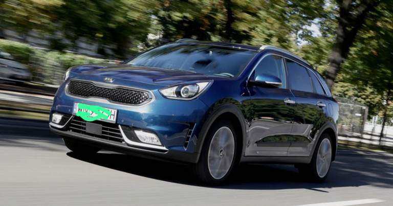 Cheap,clean and Uber ready PCO car for hire