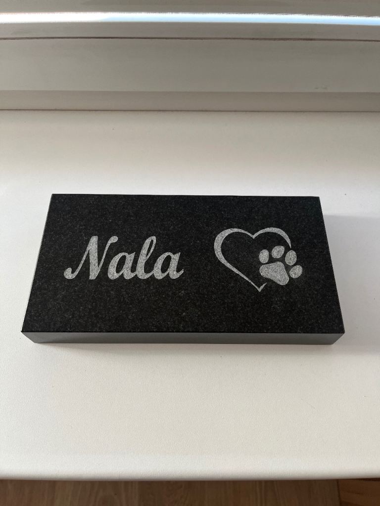 Pet headstone 20x12x2 cm