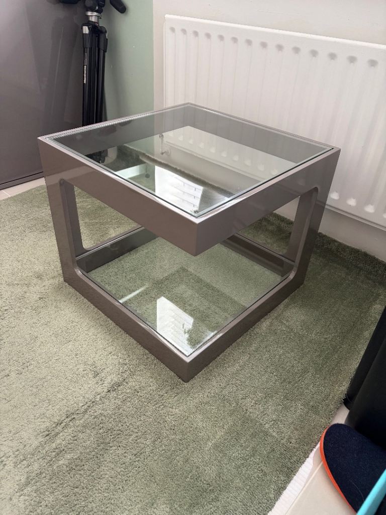 side or lamp table