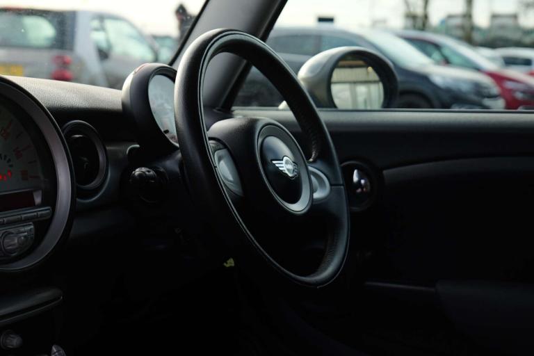 2008 MINI Hatch 1.4 One 3dr Hatchback Petrol Manual