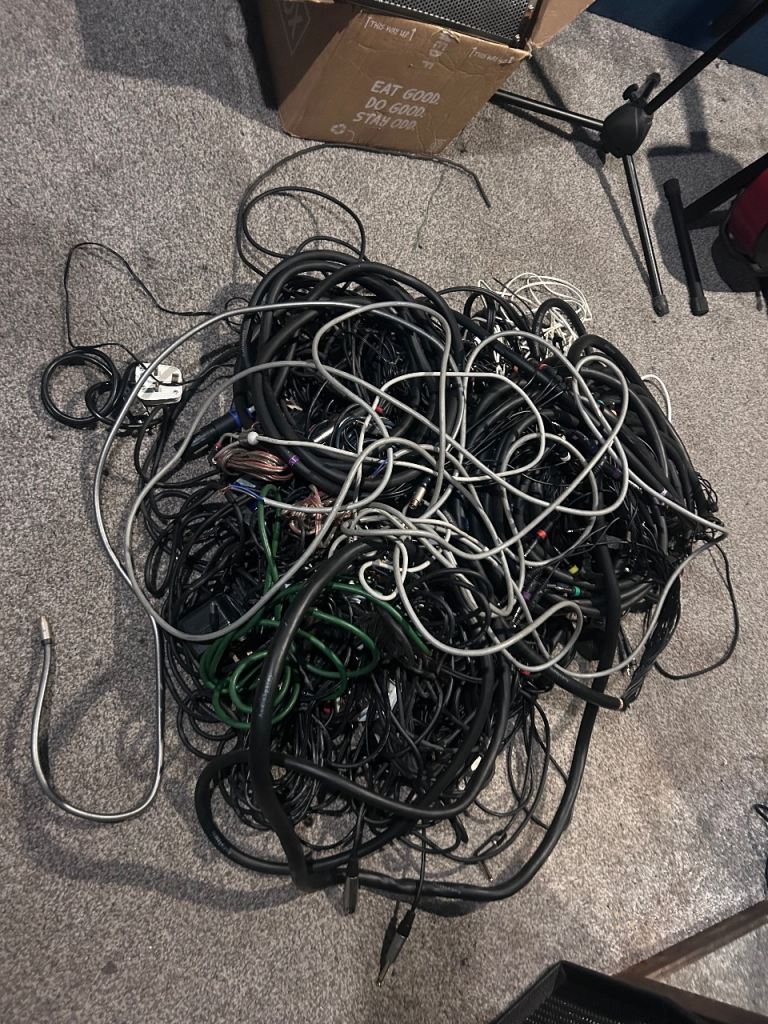 Large Bundle of Mixed Audio Cables & Connectors – Good Condition