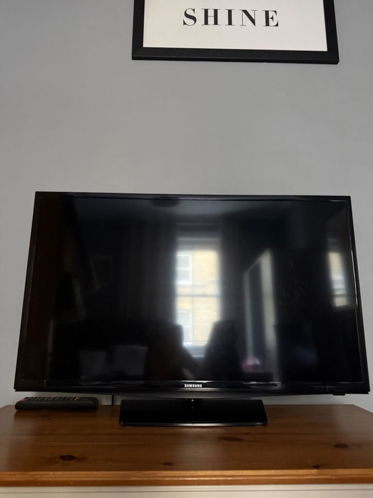 30 inch Samsung TV