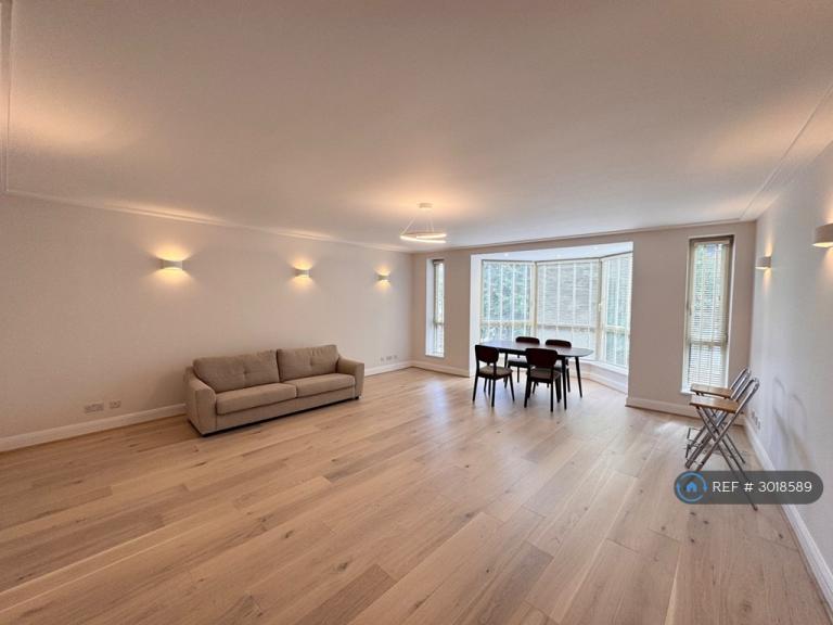 3 bedroom flat in Queens Terrace, London, NW8 (3 bed) (#3018589)