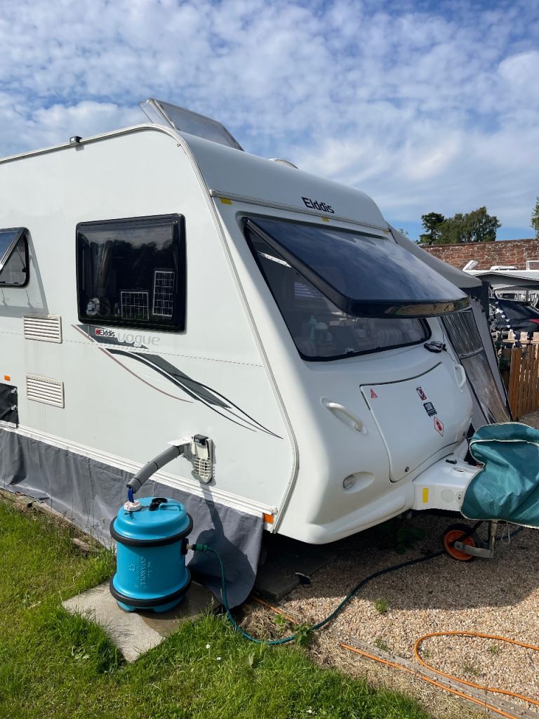 Eldis Vogue 2012 caravan 4 Berth fitted Bed