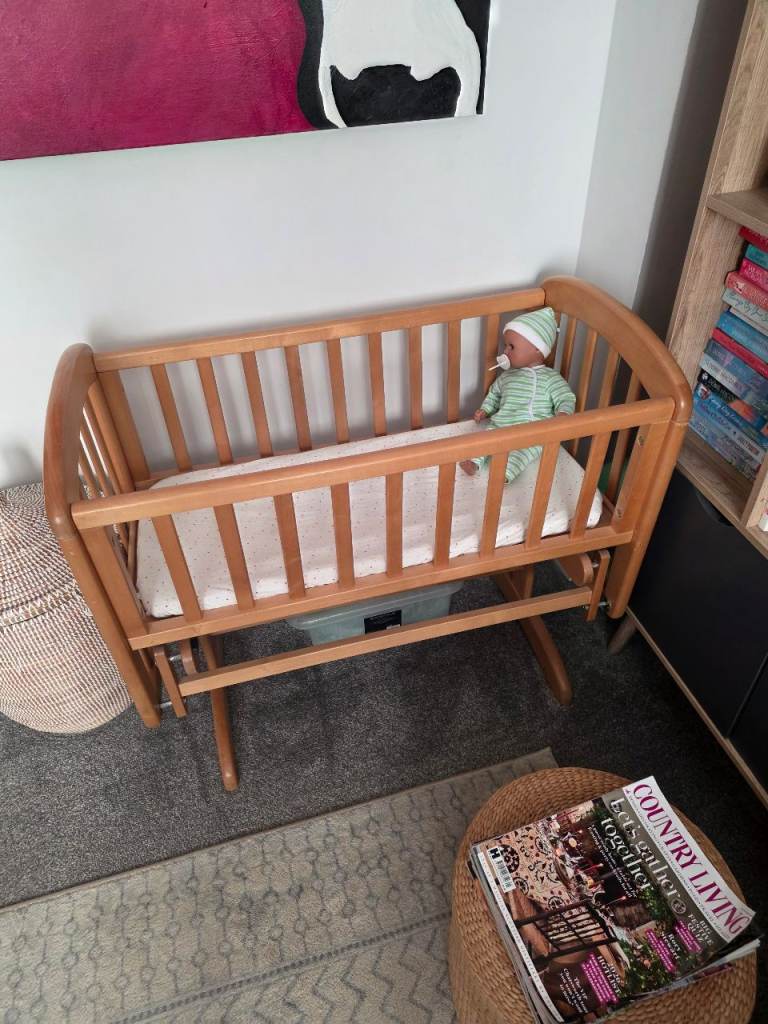Baby Rocking Cot - Free to a good home