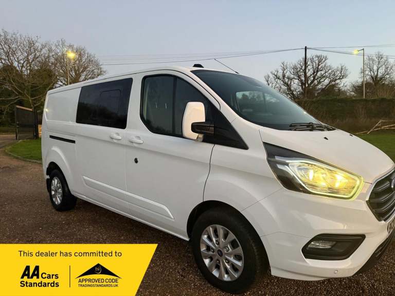 2020 Ford Transit Custom 2.0 320 EcoBlue Limited Crew Van Auto L2 H1 Euro 6 (s/s) 5dr (6 Seat) PA...