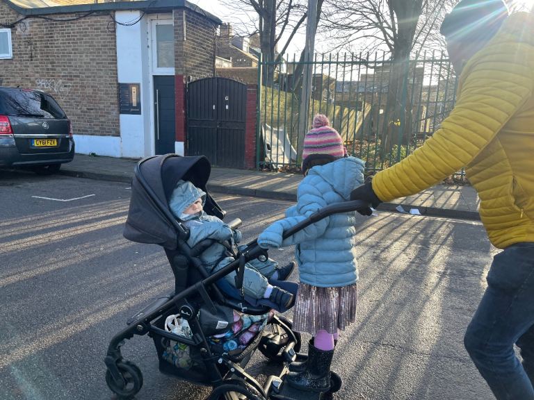 Siver cross pram 