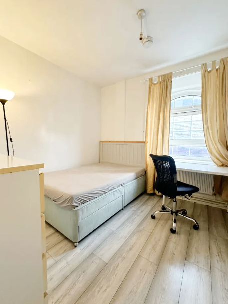Modern Double Room near Station | Bills Included - £775pcm | Bow E3 | Available Now