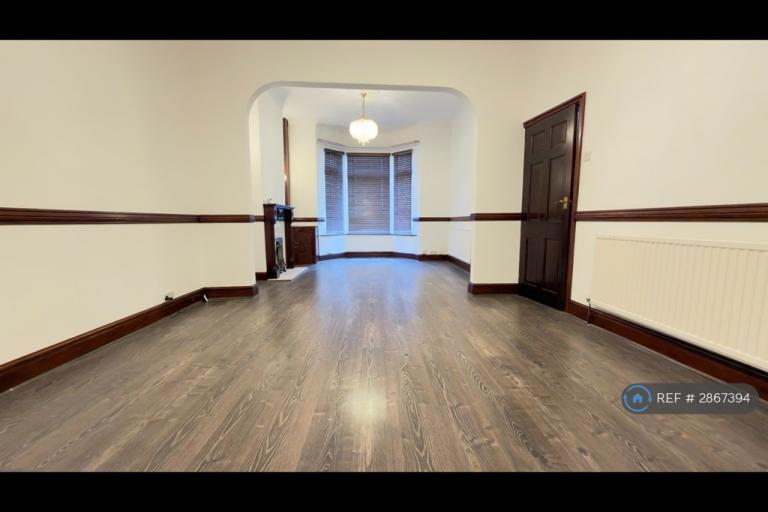 4 bedroom house in St Thomas Road, Preston, PR1 (4 bed) (#2867394)