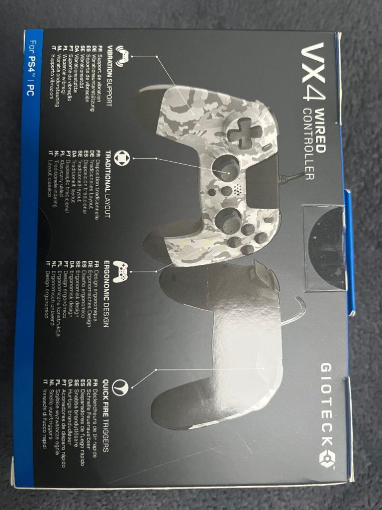 PS4 wired controller 