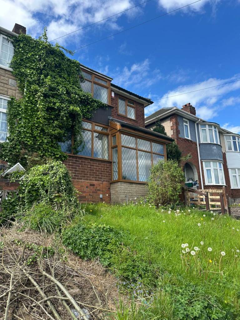 *B.C.H*-3 Bed Semi Detached Home-Dudley Rd East, OLDBURY-Walking Distance to Balaji Temple
