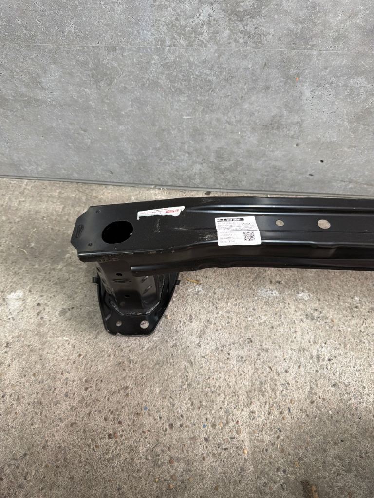 LEXUS UX MK1 2024 REAR BUMPER REINFORCEMENT 5202376030
