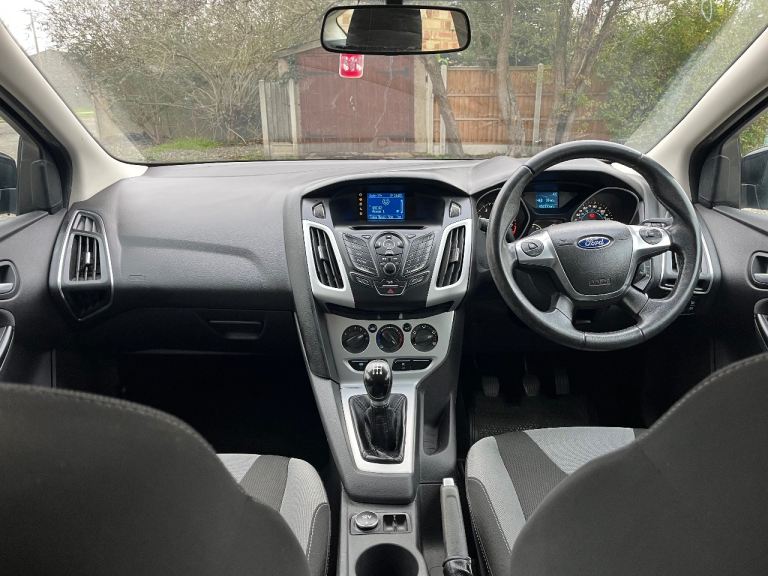Ford, FOCUS, Hatchback, 2012, Manual, 998 (cc), 5 doors