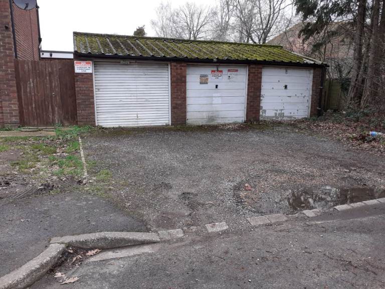 Garage to rent