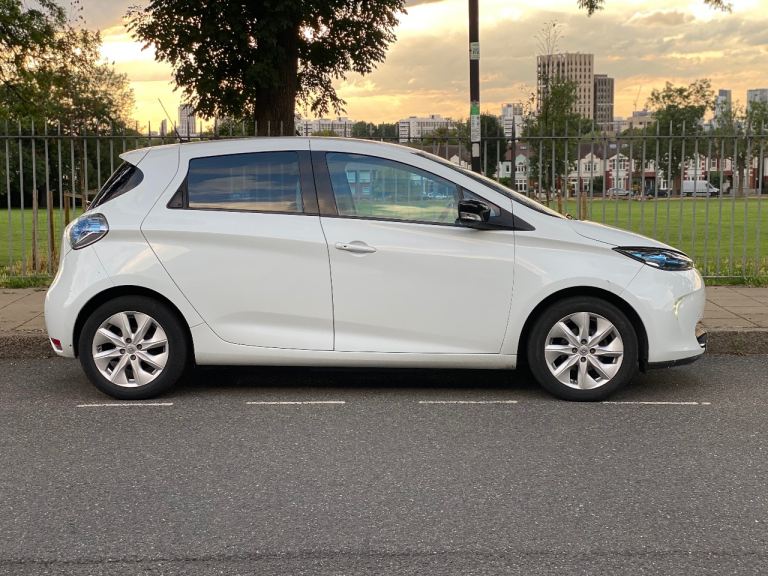 Renault, ZOE, Hatchback, 2014, Automatic - FULLY ELECTRIC