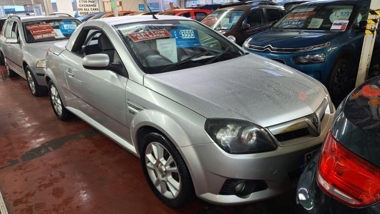 2005 Vauxhall Tigra 1.4 16v Sport Hardtop Convertible From £2,795 + Retail Package  CONVERTIBLE P...