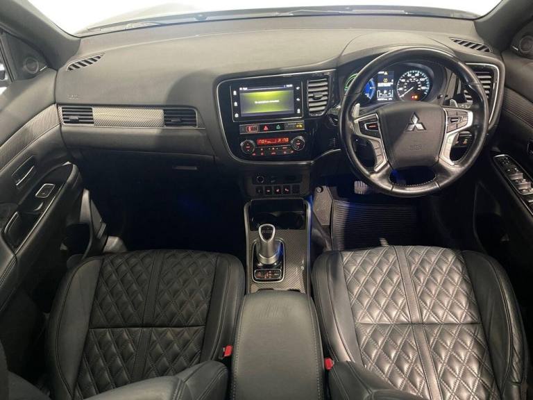 2018 Mitsubishi Outlander 2.4h TwinMotor 13.8kWh 5hs SUV 5dr Petrol Plug-in Hybrid CVT 4WD Euro 6...