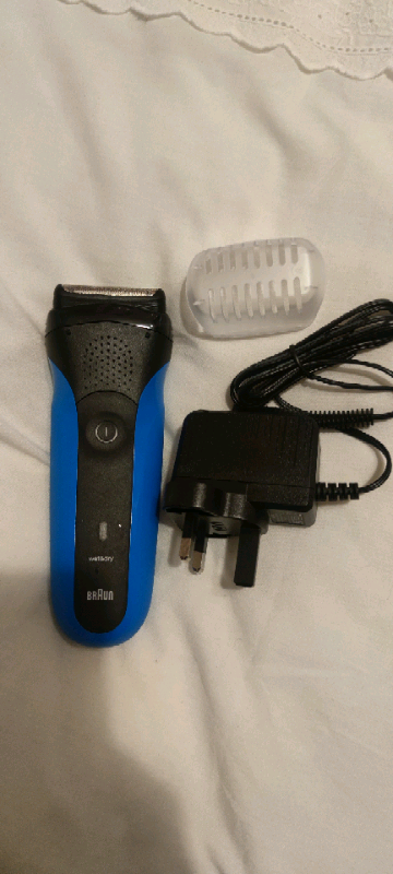 Braun Series 3 Shaver. Wet & Dry 310s
