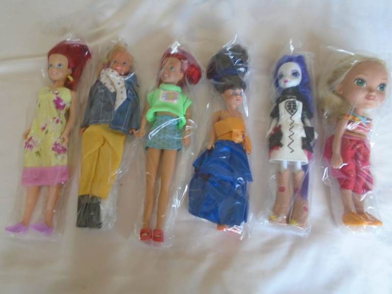 Child girl mixed lot of dolls figures x 6, all dressed   -  £1.50 EACH 