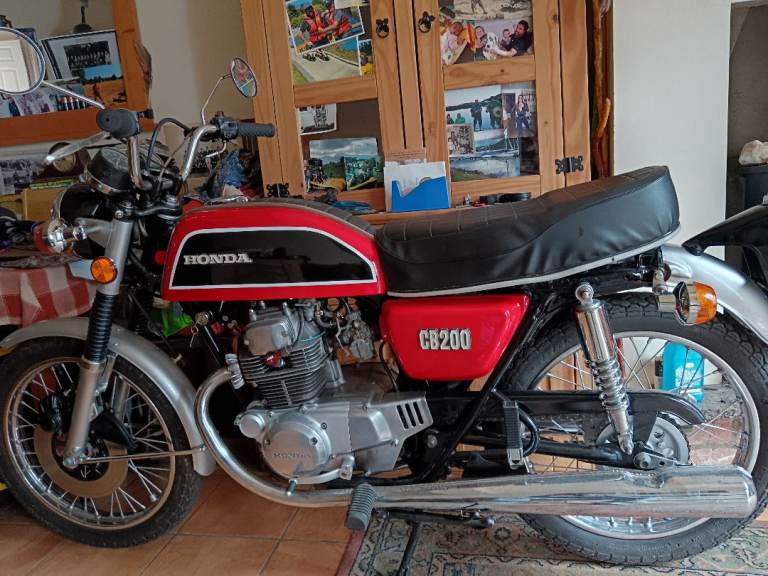 Vintage Honda CB200