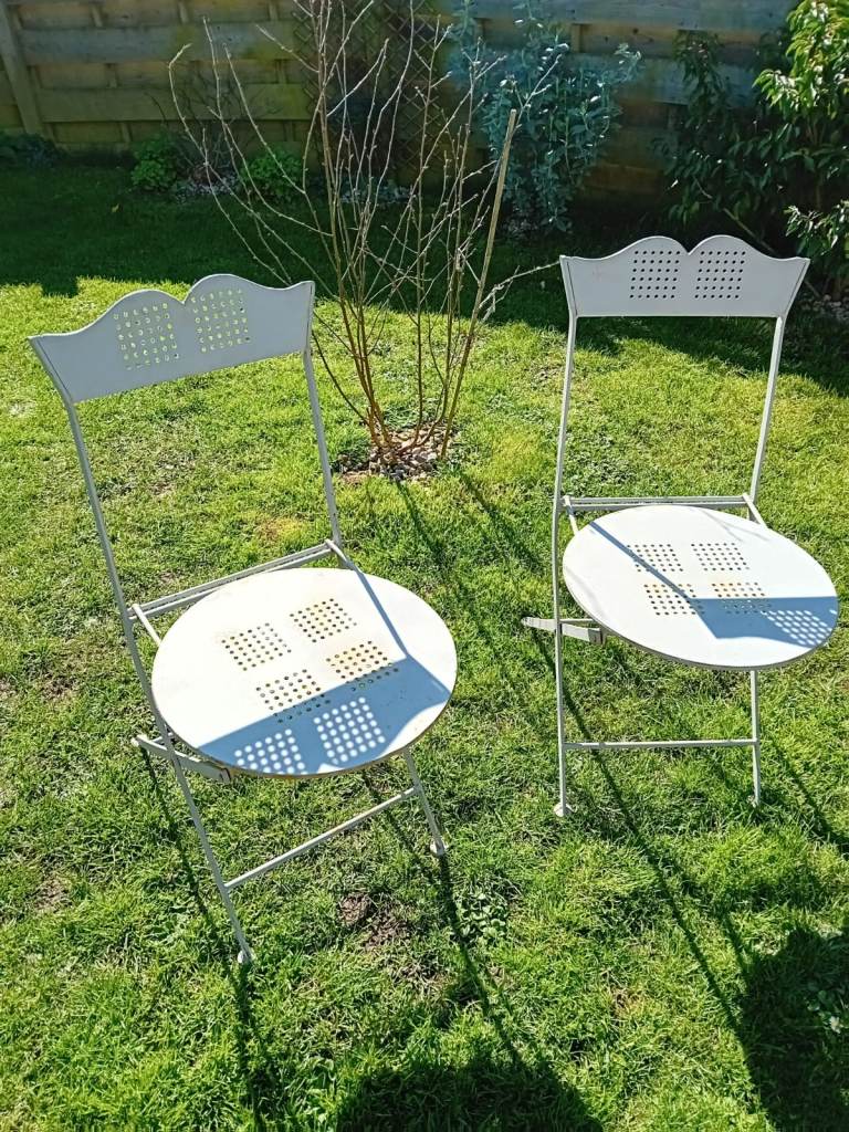 Outdoor French chic chairs