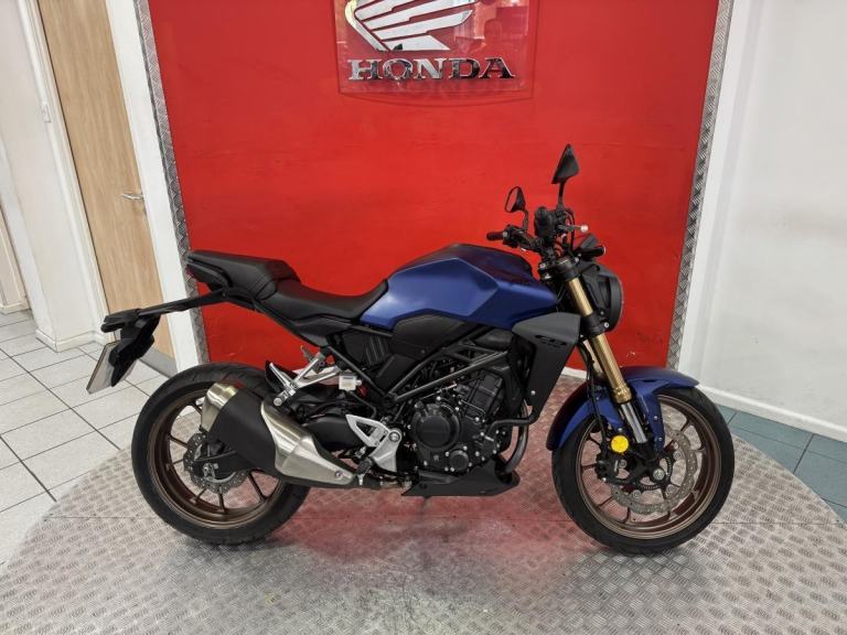 2023 '23' Honda CB300R