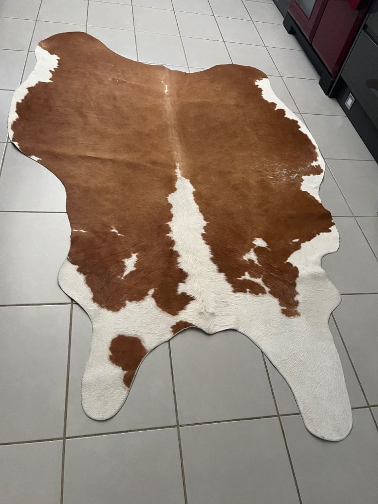 Cowhide Rug – Brown and White