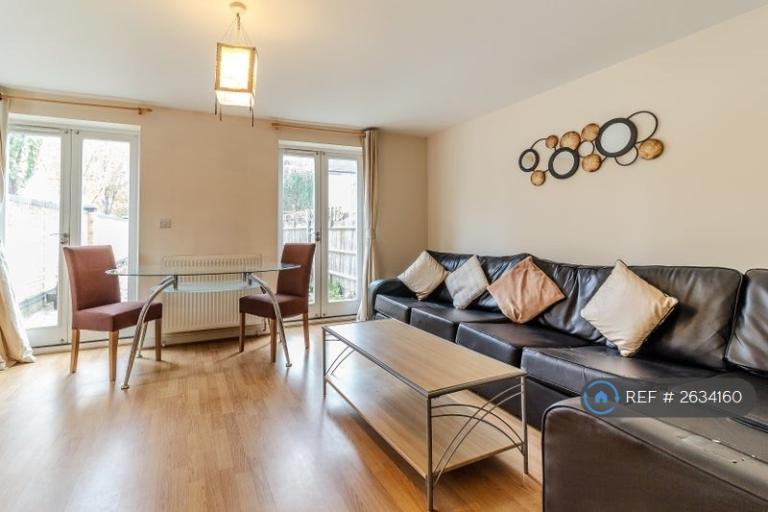1 bedroom in Hemsley Road, Kings Langley, WD4 (#2634160)