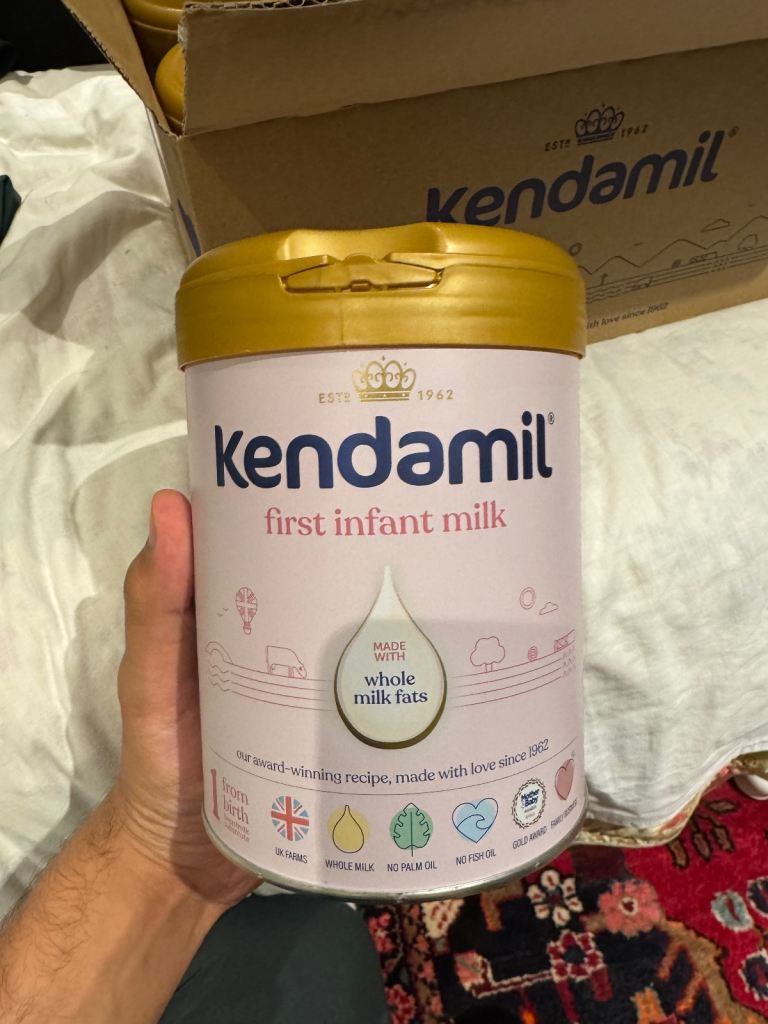 Kendamil stage 1 formula baby powder first infant