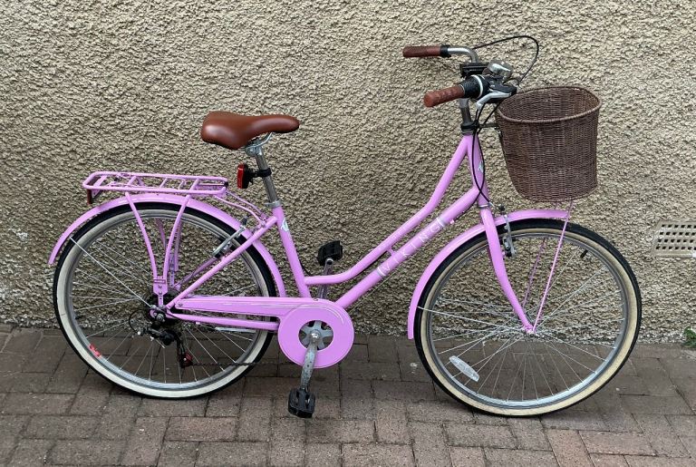 Bike/Bicycle.LADIES VIKING “ BELGRAVIA “ SMALL FRAME TOWN BICYCLE “ AS NEW “