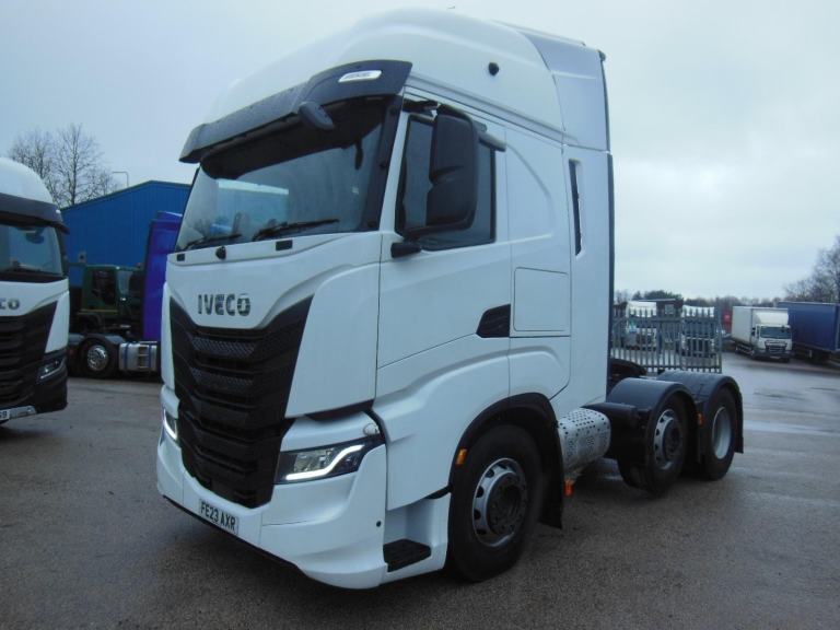 Iveco S-WAY 490