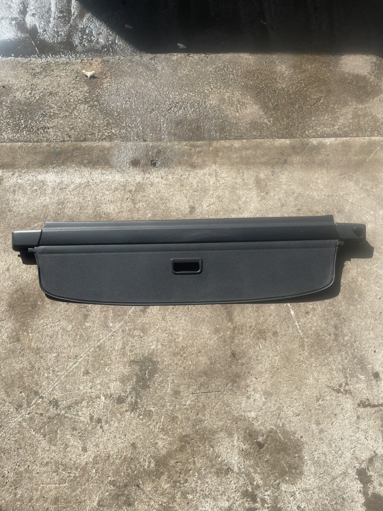 Volkswagen Passat Parcel Shelf