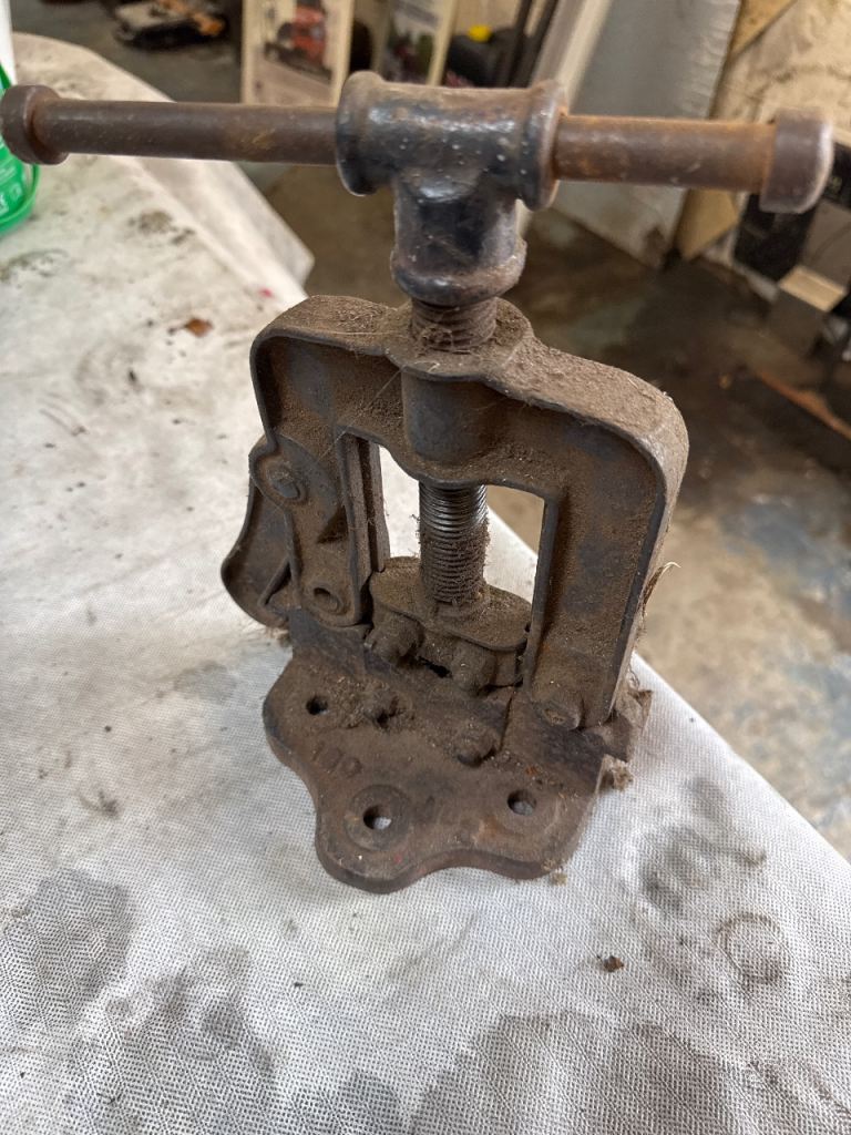 Vintage pipe vice