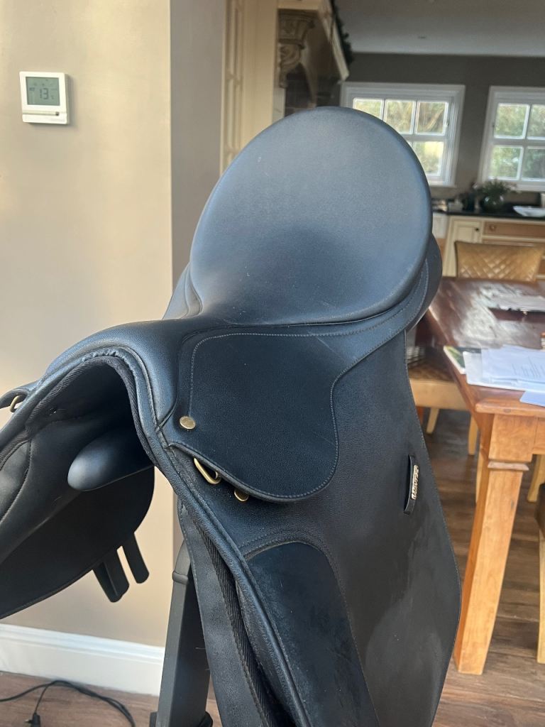 Wintec Jumping Saddle 