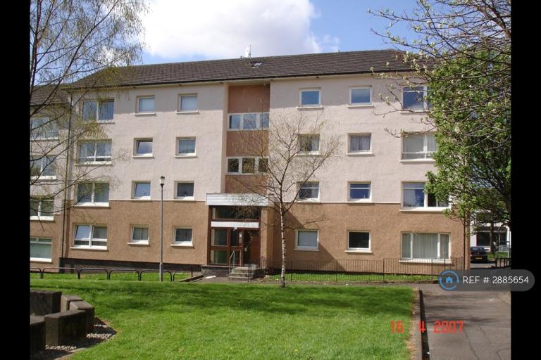 3 bedroom flat in Hmo Licensed - Kennedy Path, Glasgow, G4 (3 bed) (#2885654)