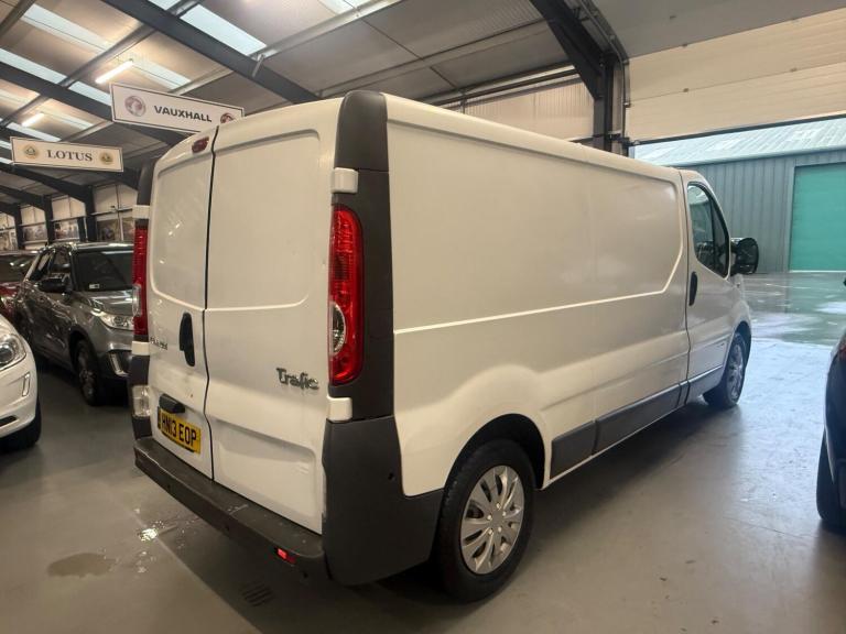 2013 Renault Trafic 2.0 dCi LL29 L3 H1 3dr PANEL VAN Diesel Manual