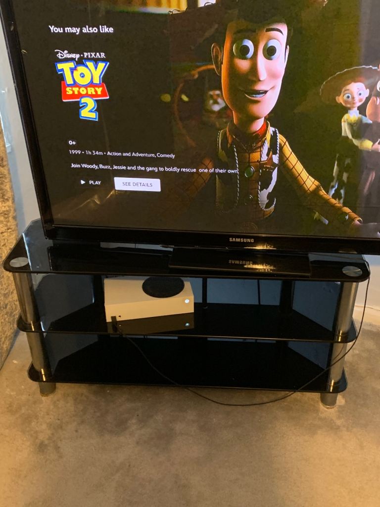 Free Glass TV unit