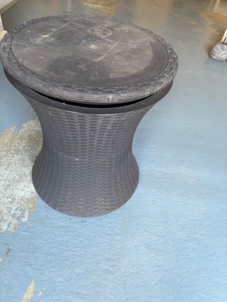 Brown drink holder / table