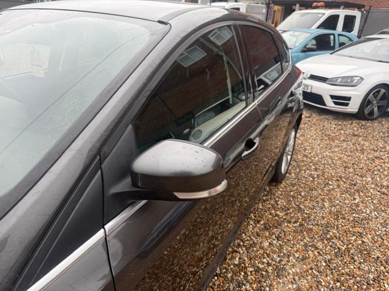 2017 Ford Focus 1.0 EcoBoost 125 Zetec Edition 5dr HATCHBACK PETROL Manual