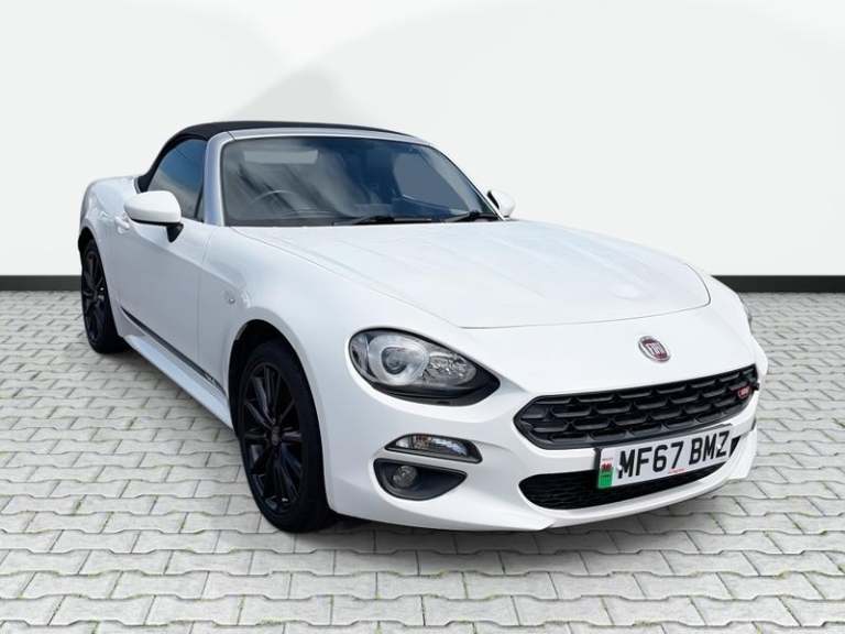 2017 Fiat 124 Spider 1.4 MultiAir Lusso Convertible 2dr Petrol Euro 6 (140 ps) Manual Convertible...