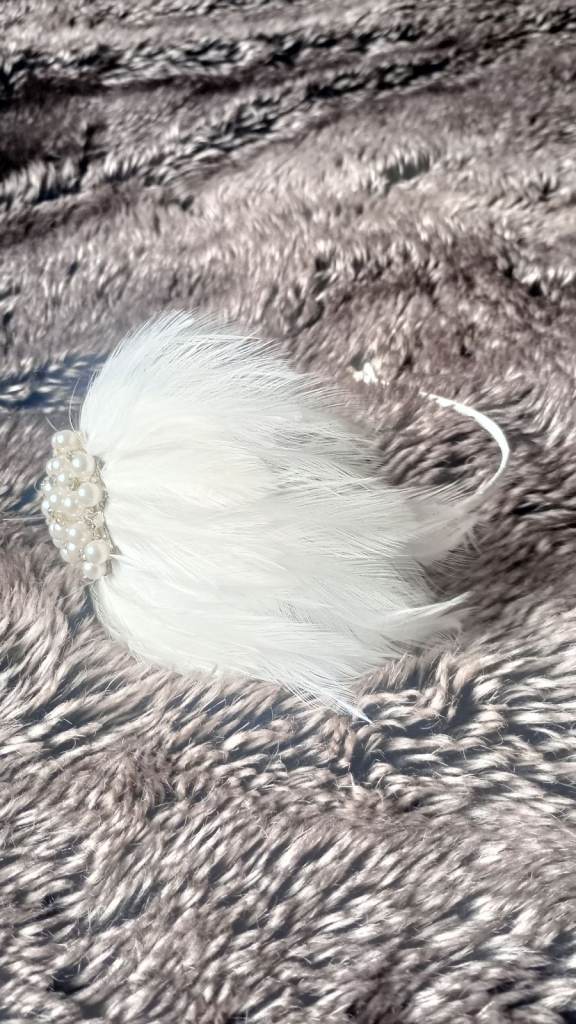 Vintage looking Bridal Head piece 