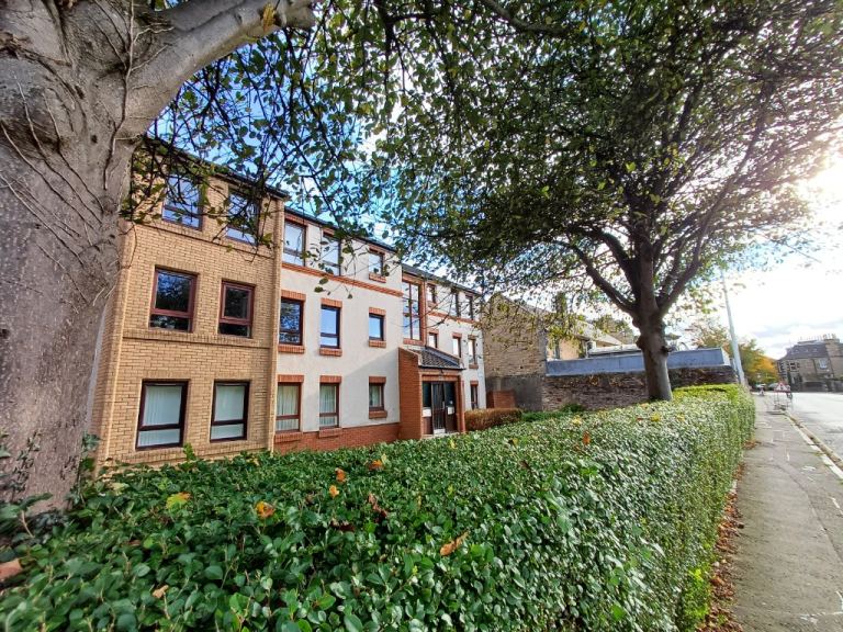 1 bedroom flat in Polwarth Terrace, Polwarth, Edinburgh, EH11 1NW