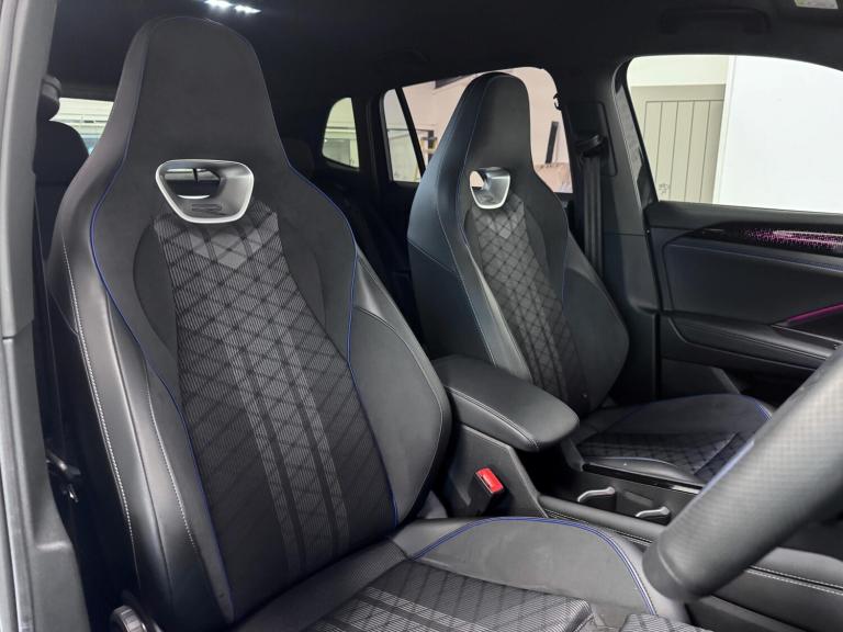 2025 Volkswagen Tiguan 1.5 TSI eHybrid 19.7kWh R-Line SUV 5dr Petrol Plug-in Hybrid DSG Euro 6 (s...