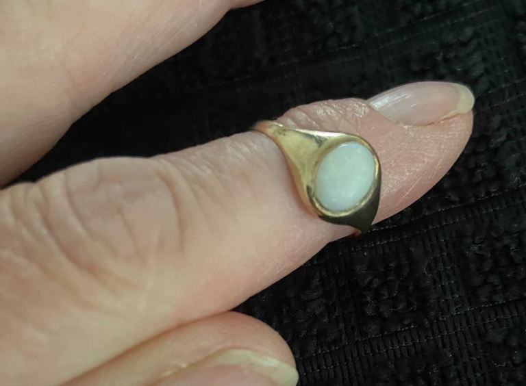 Gold opal ring
