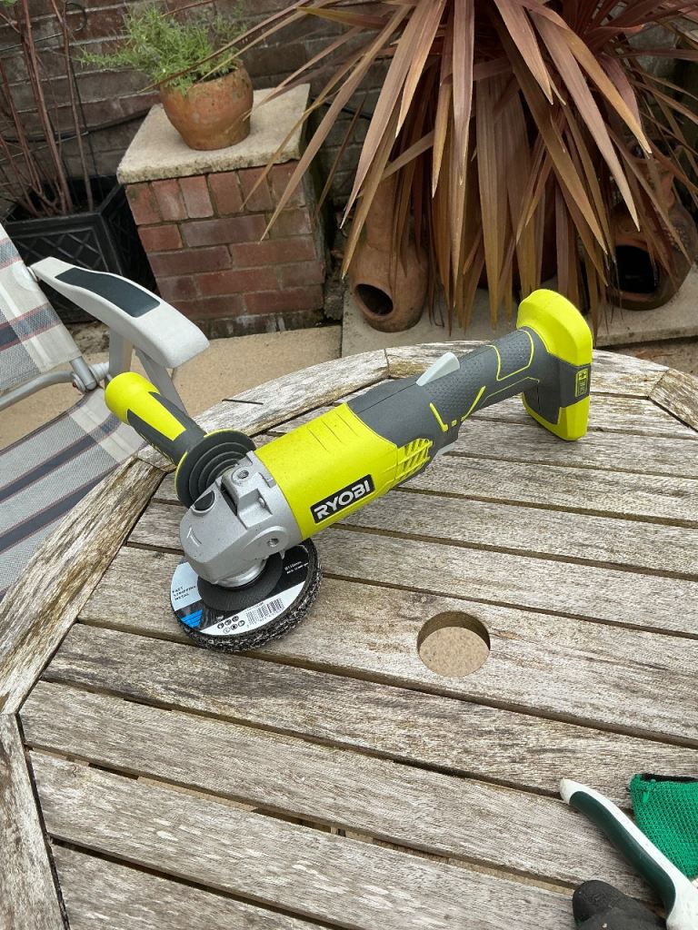 Ryobi Angle Grinder – Good Condition
