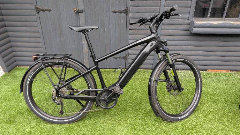 Specialized Turbo Vado 3.0 Electric Pedal-Assist Bike, Black