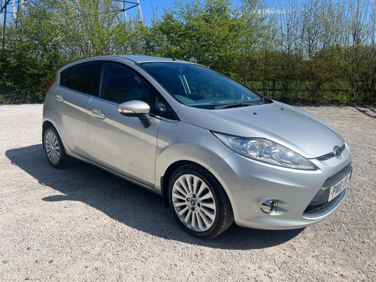 2010 Ford Fiesta 1.4 Titanium 5dr HATCHBACK Petrol Automatic
