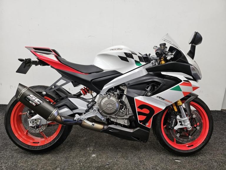 APRILIA RS660 EXTREMA ** ONE OWNER - LOW MILEAGE - 12 MONTH MOT **