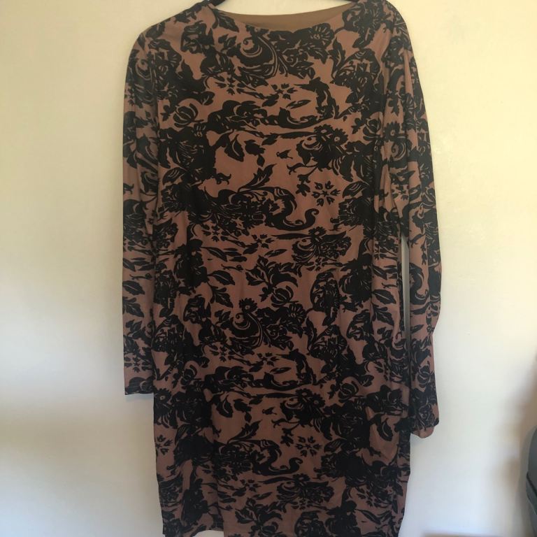 Long Sleeve Brown and Black Patterned Dress – Good Condition