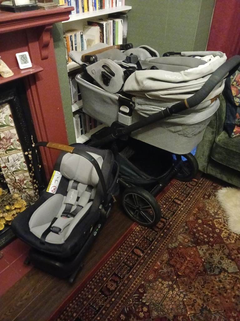 Nuna MIXX Next COMPLETE Travel System, Very Good Condition